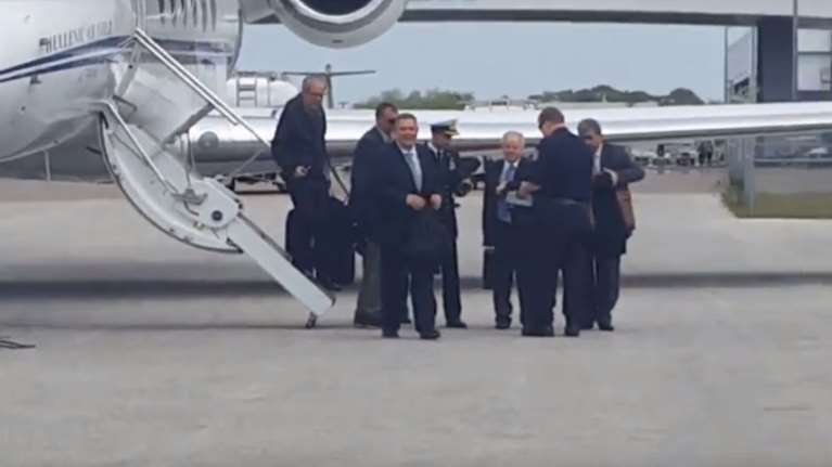 Με το πρωθυπουργικό αεροσκάφος ο Καμμένος &amp; τη μπάντα του ναυτικού στις ΗΠΑ