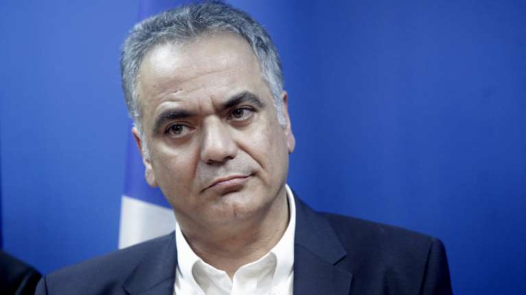 Σκουρλέτης: Δεν υπάρχει κανένας λόγος να φύγει ο Μουζάλας από την κυβέρνηση