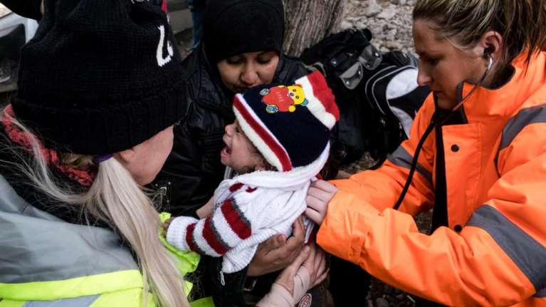 Η ύπατη αρμοστεία του ΟΗΕ σταματά την παροχή βοήθειας στη Λέσβο