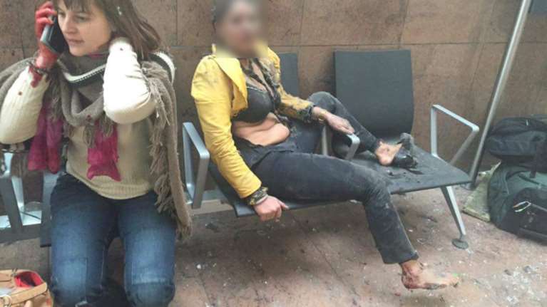 Εικόνες-σοκ από το αεροδρόμιο των Βρυξελλών