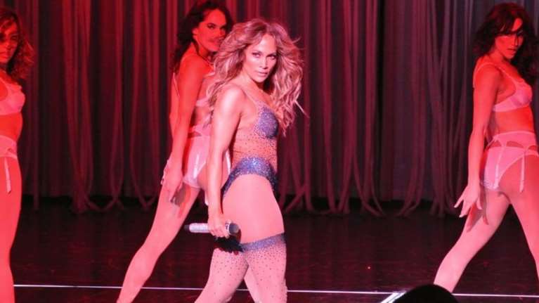 Ρώσος κροίσος έδωσε 5 εκ. δολάρια στη Λόπεζ για να τραγουδήσει στο γάμο του