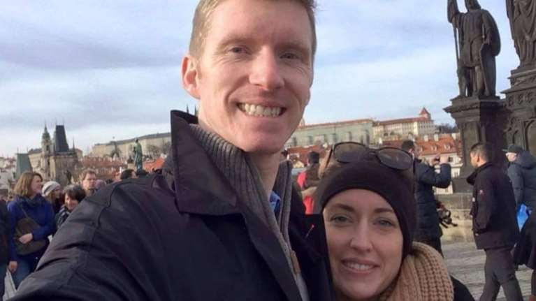 Ζευγάρι Αμερικανών στα θύματα των επιθέσεων στο αεροδρόμιο των Βρυξελλών