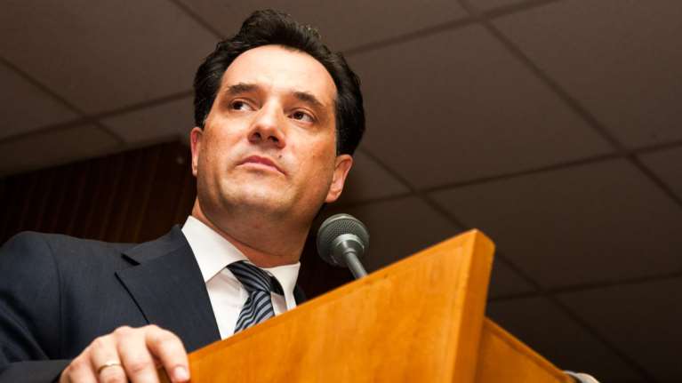 Ο Άδωνις τρολάρει τον Μάρδα στο Twitter