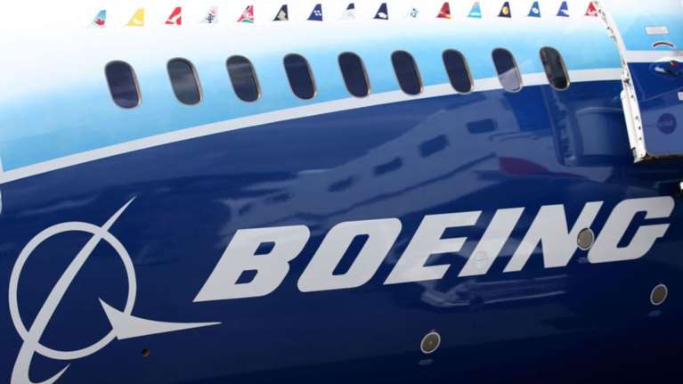 Τέσσερις χιλιάδες απολύσεις ανακοίνωσε η Boeing