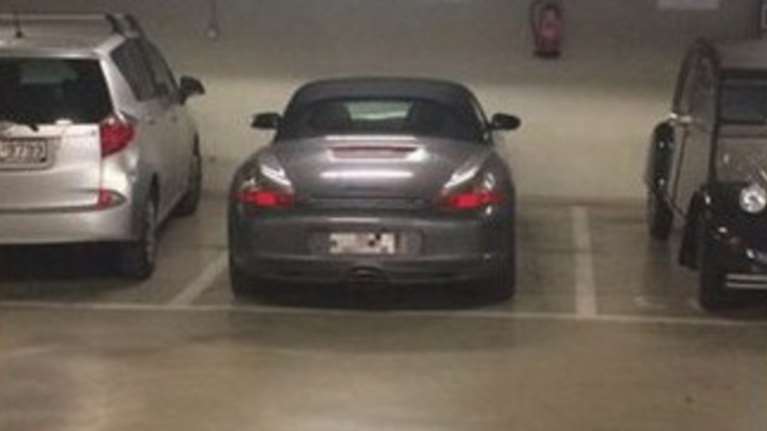 Την πούλησε τελικά την Πόρσε ο βουλευτής της Ένωσης Κεντρώων