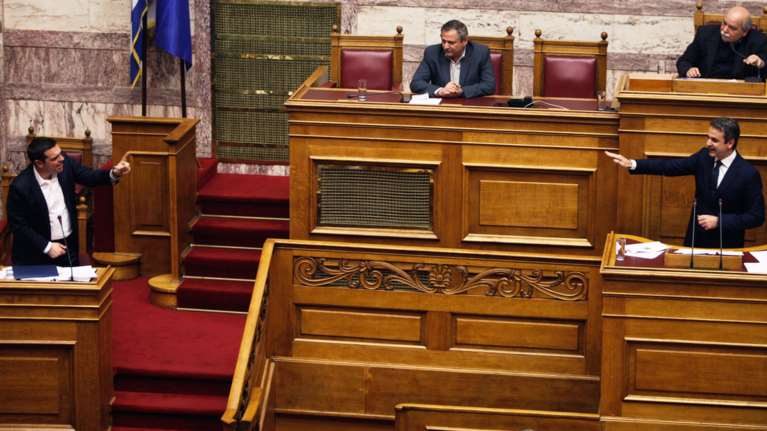 Η στροφή στο «σκληρό ρόκ»,η Εξεταστική και οι εκλογές
