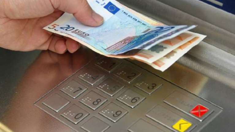 Eurobank: Τέλος φέτος τα capital controls αν κλείσει άμεσα η αξιολόγηση