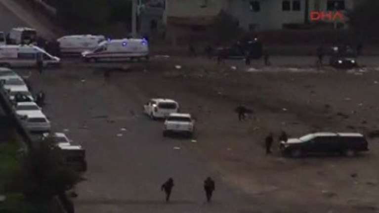 Οι πρώτες εικόνες μετά την έκρηξη στην Τουρκία-βίντεο