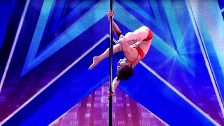 Η 70χρονη Tomoko κάνει pole dancing και μας αφήνει... άναυδους!