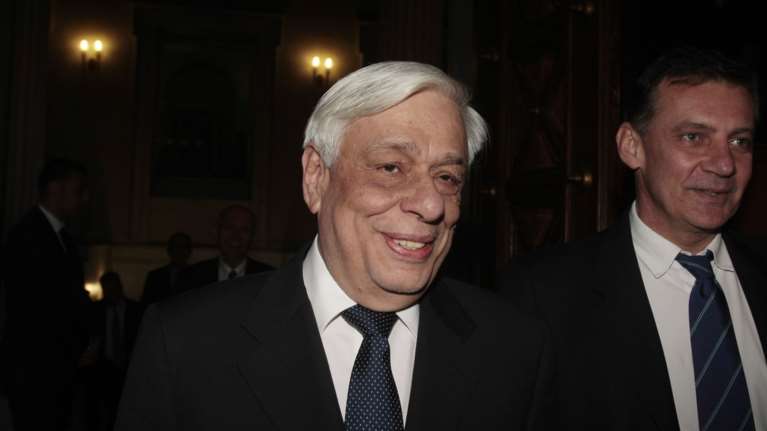 Παυλόπουλος:Επρεπε από καιρό η ΕΕ να είχε αναλάβει τον ρόλο του ΔΝΤ