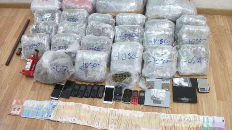 Εξαρθρώθηκε μεγάλο κύκλωμα διακίνησης ναρκωτικών