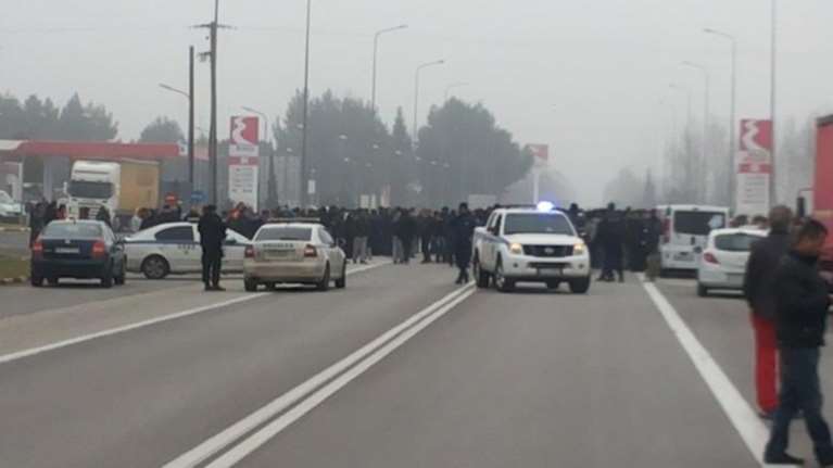 17χρονος πρόσφυγας επιχείρησε να αυτοπυρποληθεί στο Πολύκαστρο