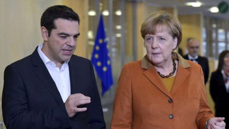 Επαφές Τσίπρα με Μέρκελ-Ντράγκι για τις διαρροές των Wikileaks