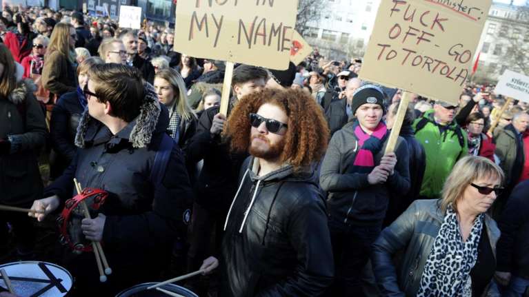 Πολιτική θύελλα στην Ισλανδία για τις Offshore