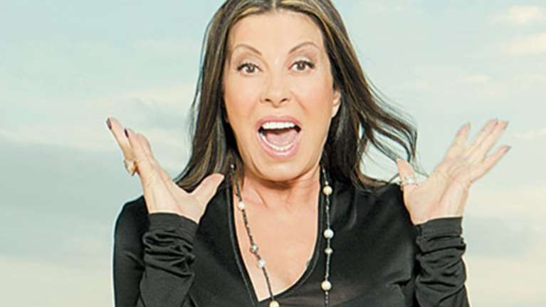 Τι έκανε η Άντζελα όταν τη ρώτησαν για την γκάφα της με τον Τέρη Χρυσό;