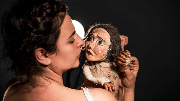 Ποιά είναι η ιστορία της Αγγελικής Ματθαίου; Μια προσφυγοπούλα αφηγείται