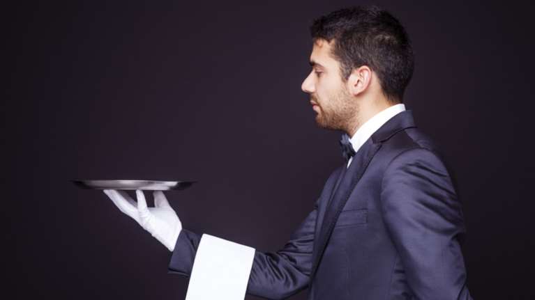 Τα πιο εξωφρενικά αιτήματα που έχουν υποβληθεί σε βρετανικά προξενεία