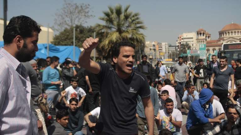 Νέα αιματηρή συμπλοκή μεταξύ προσφύγων στον Πειραιά