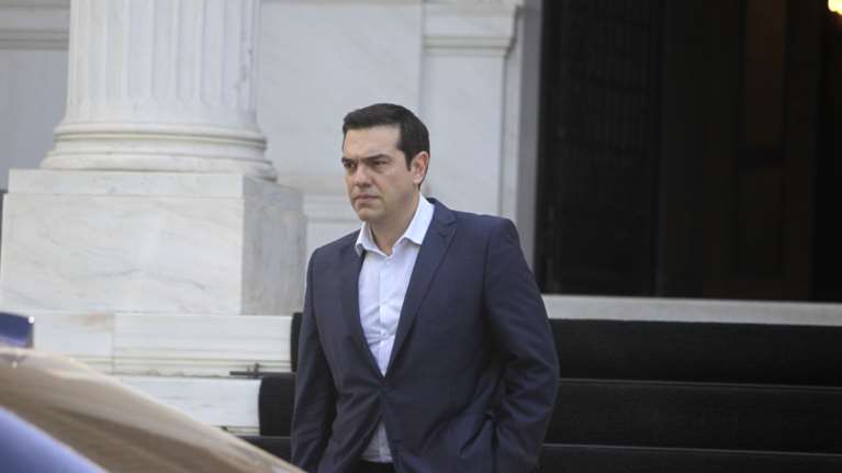 Reuters: Να γιατί ο Τσίπρας δαιμονοποιεί το ΔΝΤ
