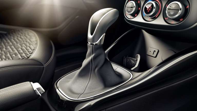 Opel Easytronic: Ενα αυτόματο κιβώτιο με... λεβιέ για αλλαγές!