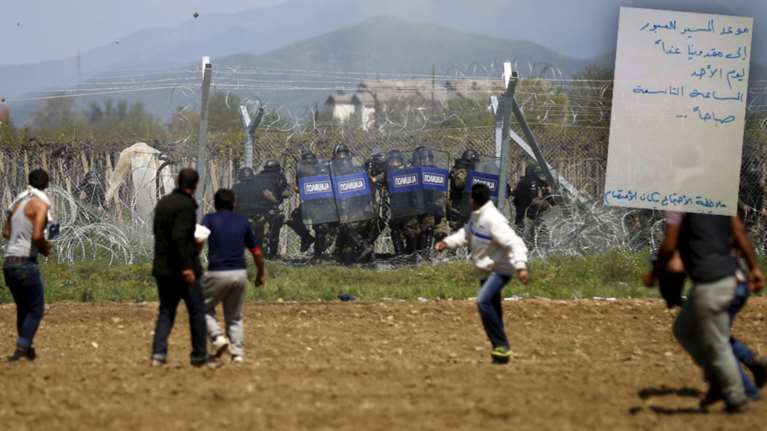Η Bild δημοσιεύει το φυλλάδιο που προκάλεσε χάος χθες στην Ειδομένη
