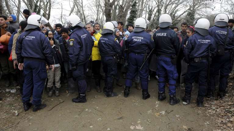 Σχέδιο με 4 βήματα της ΕΛΑΣ για την εκκένωση της Ειδομένης