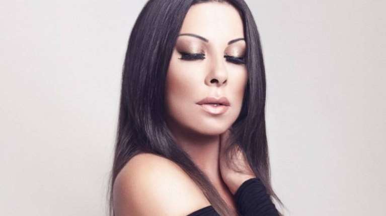 Αντζελα Δημητρίου: Εκανα απόπειρα αυτοκτονίας αλλά με έσωσε η Παναγία