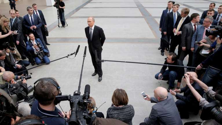 Πούτιν: Ισως κάποια μέρα να παντρευτώ ξανά