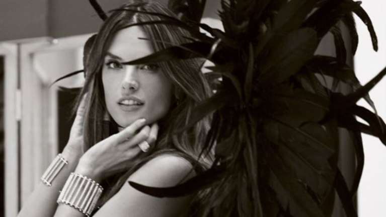 Ετσι είναι τη νύχτα η Alessandra Ambrosio