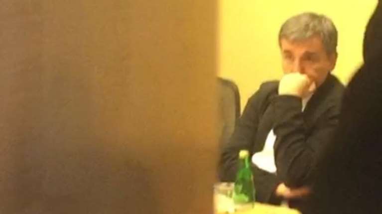 Προβληματισμένος ο Τσακαλώτος στη συνάντηση με Σόιμπλε