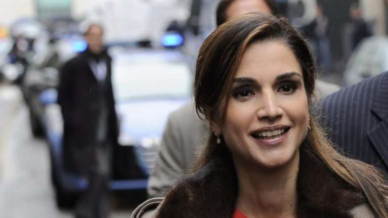 Στη Λέσβο και η βασίλισσα Ράνια