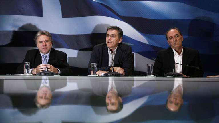 Στη δημοσιότητα τα ν/σ για ασφαλιστικό και φορολογία