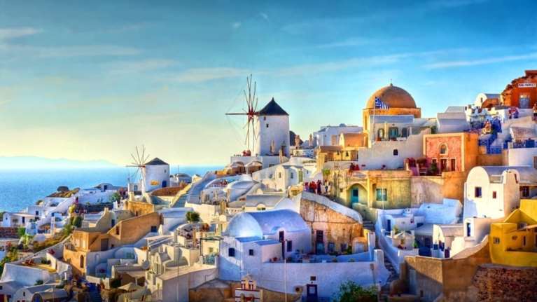 TripAdvisor: Η Σαντορίνη το 2ο πιο παραδεισένιο νησί σε όλο τον κόσμο