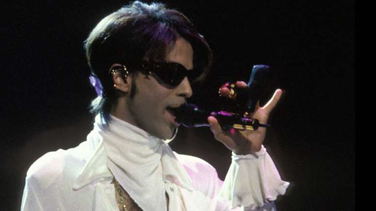 Το τηλεφώνημα στην άμεση δράση για τον Prince