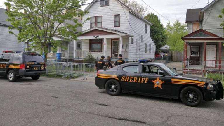 Τουλάχιστον 8 οι νεκροί στο Οχάιο, ανθρωποκυνηγητό για τον δράστη