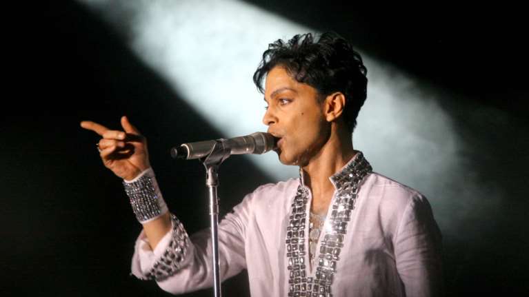 Αποκάλυψη: Με ποιον διάσημο μίλησε ο Prince πριν πεθάνει