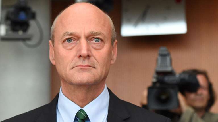 Η Μέρκελ αιφνιδιαστικά ξήλωσε τον αρχηγό των μυστικών υπηρεσιών