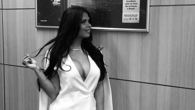 Η γυναίκα του υπουργού που ...κολάζει (φωτό)