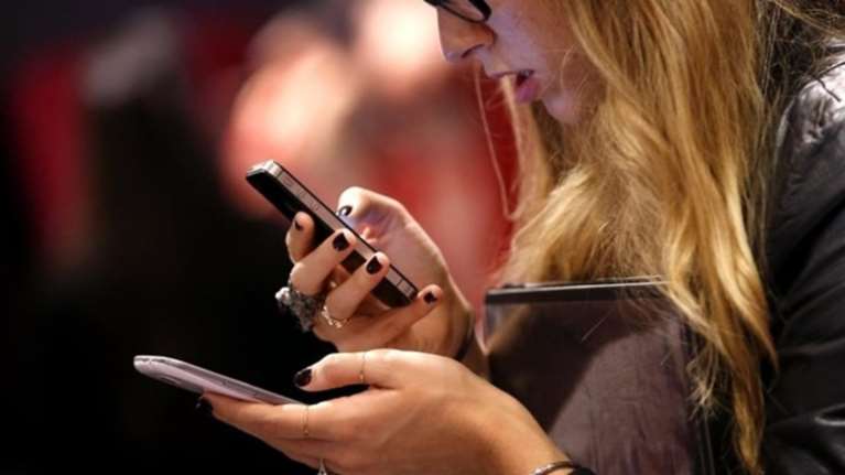 Η απίστευτη απάτη που φουσκώνει τον λογαριασμό του κινητού