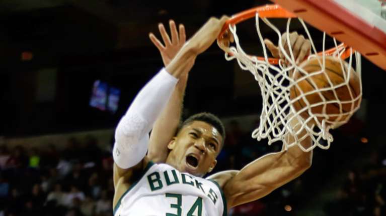 Ο Giannis τινάζει την μπάνκα στον αέρα - Μυθικό συμβόλαιο