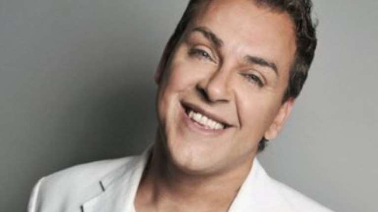 Σοκ: Νεκρός ο γνωστός make up artist Γιάννης Αγγελάκης