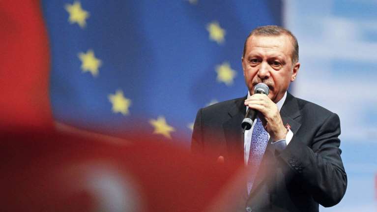 Η Κομισιόν καταθέτει το σχέδιο για απελευθέρωση της βίζας στην Τουρκία