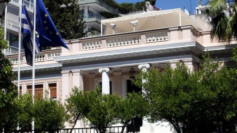 Κυβέρνηση: Τηρήθηκαν οι «κόκκινες» γραμμές σε ασφαλιστικό &amp; φορολογικό
