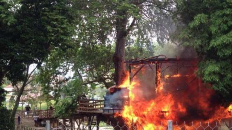 Αναρχικοί των Τρικάλων πυρπόλησαν τον Μύλο των Ξωτικών:ανακοίνωση μνημείο!