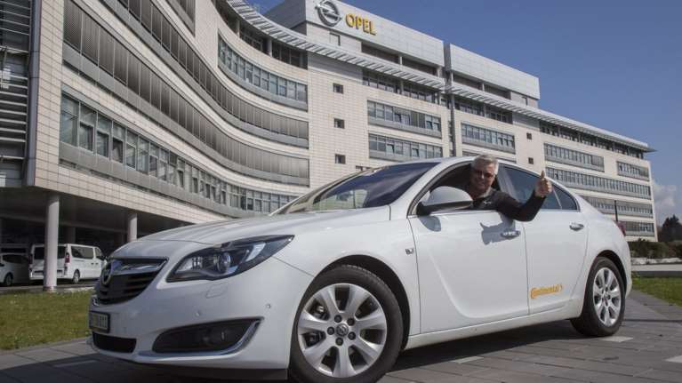 Πόση αυτονομία πιστεύεις ότι έχει το Opel Insignia;