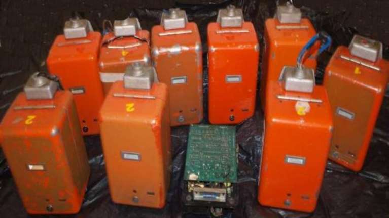 Καλούν τον κόσμο να καταστρέψει τα ακυρωτικά μηχανήματα