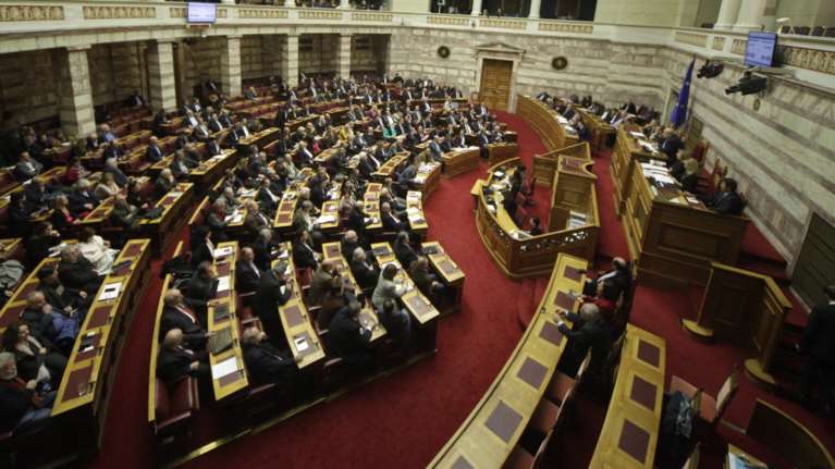 Ένταση στη Βουλή για την θλιβερή επέτειο της Μαρφίν