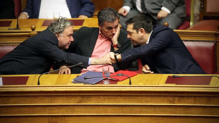 Του...Απιστου Θωμά θα ψηφίσει η Βουλή τα δύο νομοσχέδια