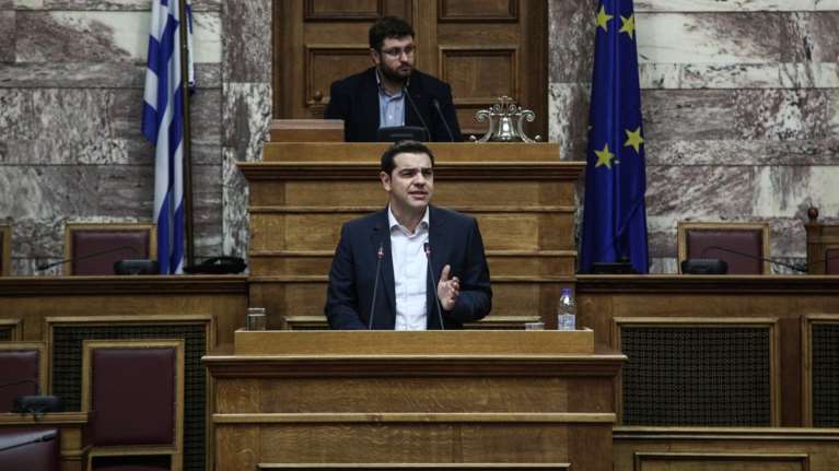 Ενέσεις «ηθικού» από τον Τσίπρα στους βουλευτές του