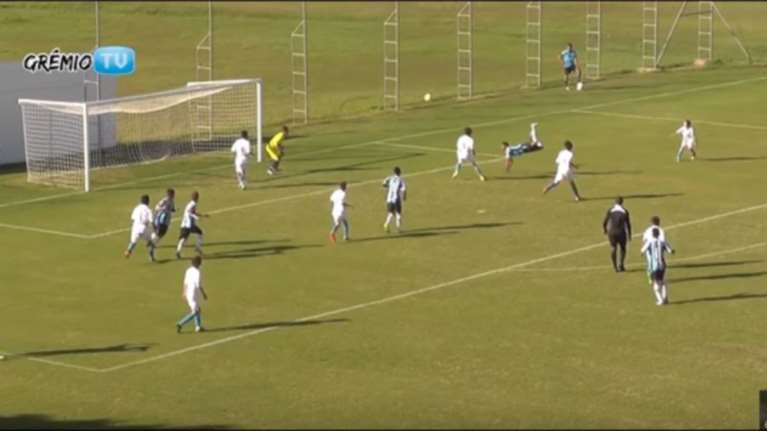 Ποιος Μέσι και Νεϊμάρ; Τι γκολ έβαλε ο άνθρωπος (video)